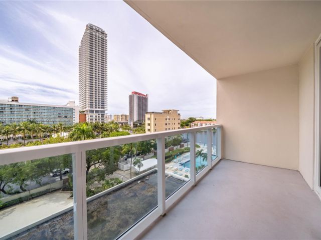 Apartment for rent  Unit #508 - photo 7446987