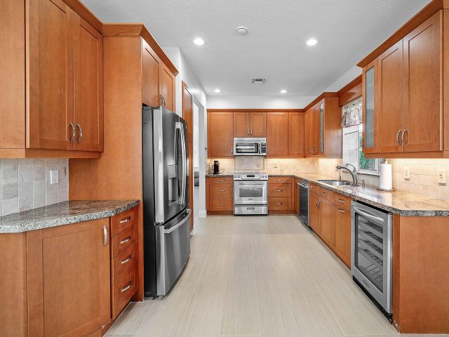 Home for rent at 5855 NW 42nd Way - photo 6749478