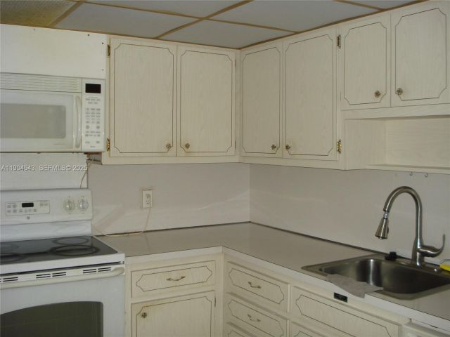 1-bedroom condo for rent in Hallandale Beach - 1965 S Ocean Dr 10P - MondialRealty