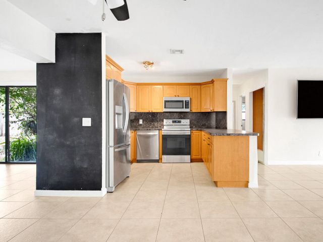 Home for sale at 325 SE 10th Court - photo 6857866