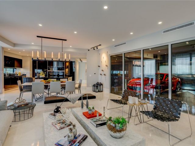 Apartment for rent  Unit #2403 - photo 6720381