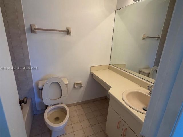 3-bedroom home for sale in Miami - 12059 SW 10th St 201 - MondialRealty