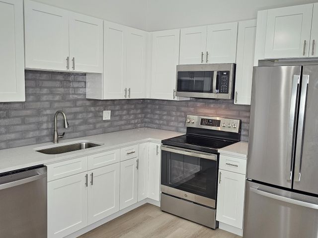 Home for sale at 18974 Cloud Lake Circle - photo 6748982