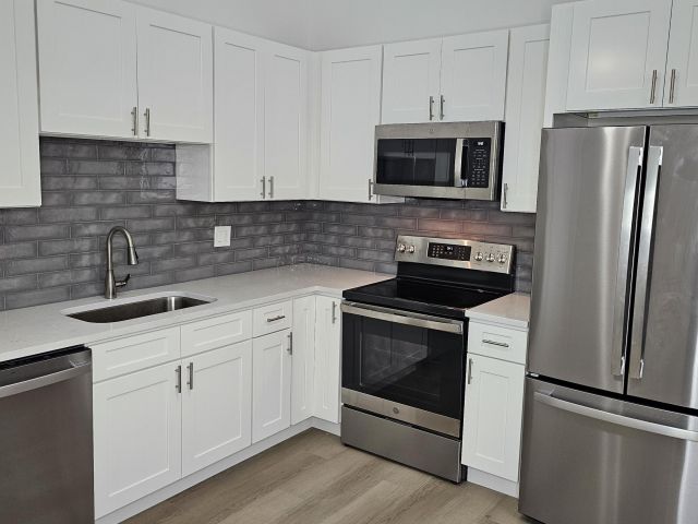 Home for sale at 18974 Cloud Lake Circle - photo 6748983