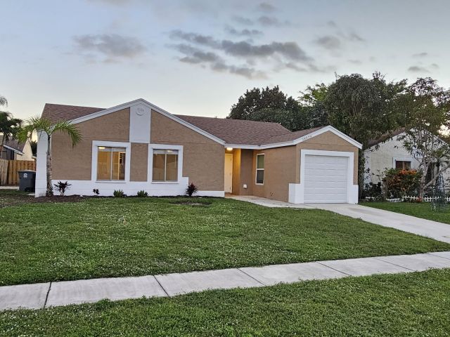 Home for sale at 18974 Cloud Lake Circle - photo 6748984