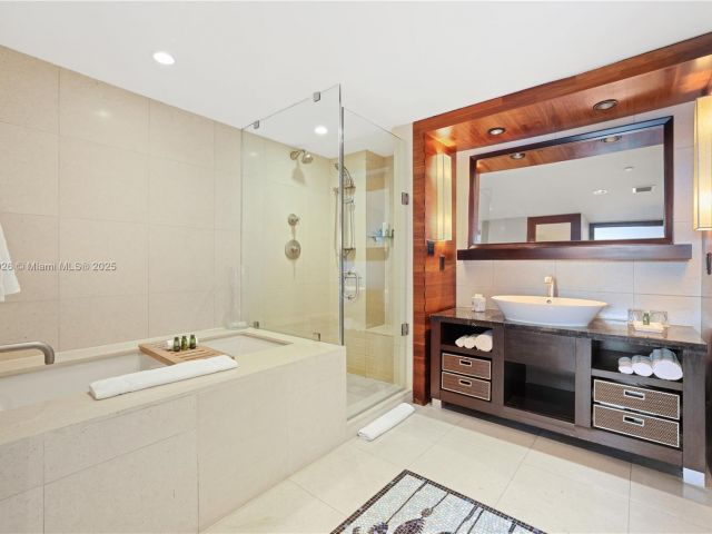 Apartment for rent  Unit #517 - photo 6720915