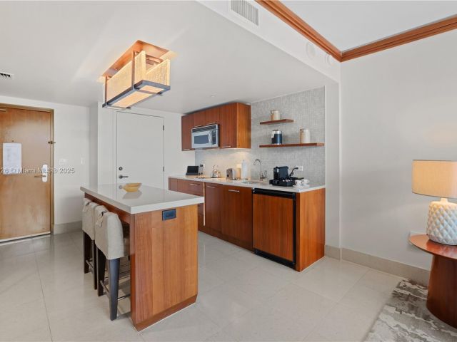 Apartment for rent  Unit #517 - photo 6720922