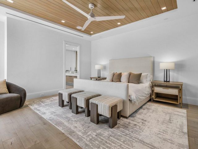 Home for rent at 512 NE 7th Avenue - photo 6719813