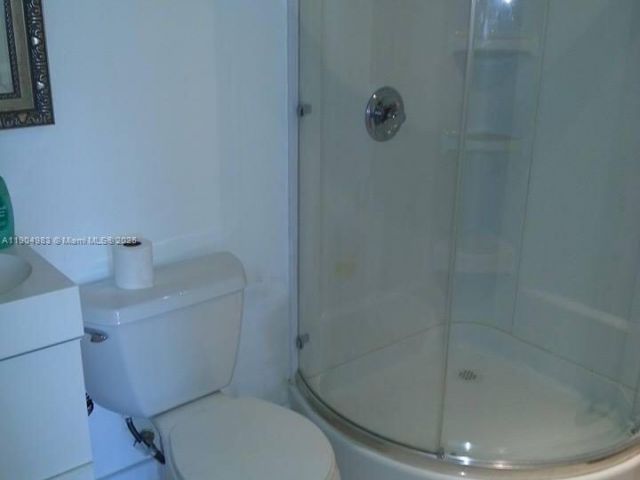 3-bedroom home for rent in Miami - 546 NE 199th Ln 4W - MondialRealty