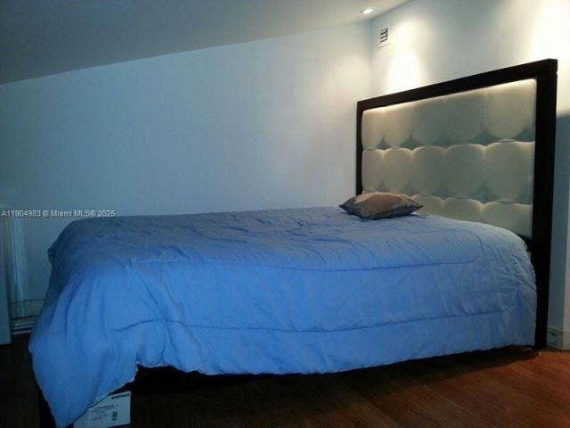 3-bedroom home for rent in Miami - 546 NE 199th Ln 4W - MondialRealty