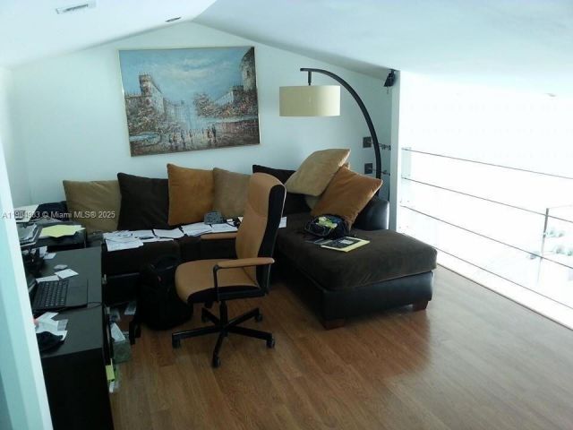 3-bedroom home for rent in Miami - 546 NE 199th Ln 4W - MondialRealty