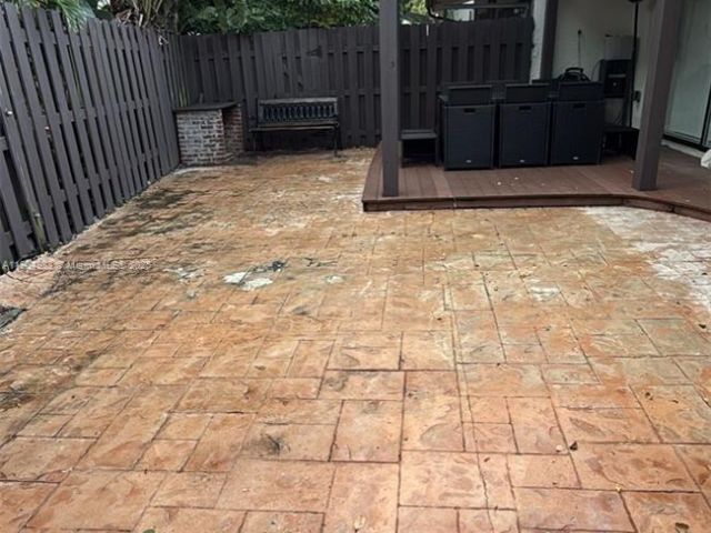 3-bedroom home for rent in Miami - 546 NE 199th Ln 4W - MondialRealty