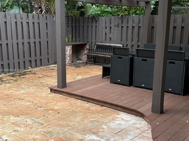 3-bedroom home for rent in Miami - 546 NE 199th Ln 4W - MondialRealty