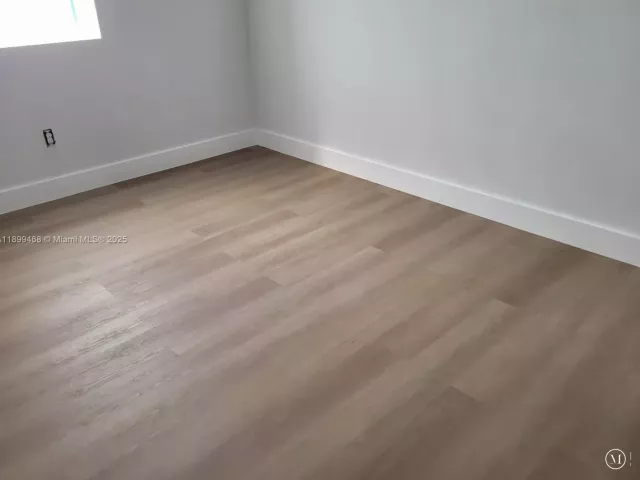 3-bedroom home for sale in Deerfield Beach - 651 SW 14th St - MondialRealty