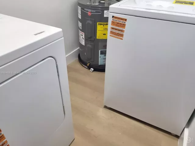 3-bedroom home for sale in Deerfield Beach - 651 SW 14th St - MondialRealty