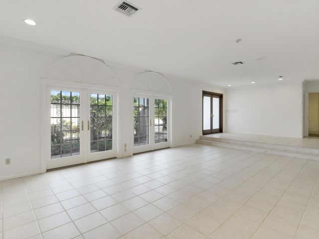 Home for sale at 3040 NE 40th Street - photo 6765729