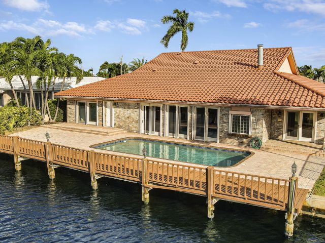 Home for sale at 3040 NE 40th Street - photo 6765736