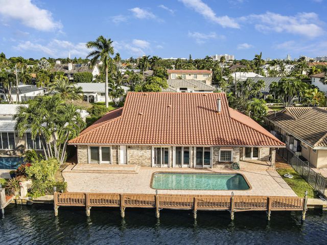 Home for sale at 3040 NE 40th Street - photo 6765737