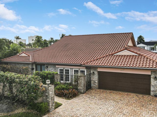 Home for sale at 3040 NE 40th Street - photo 6765740