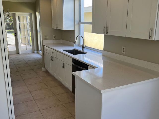 Home for sale at 2387 Oak Tree Lane - photo 6721114