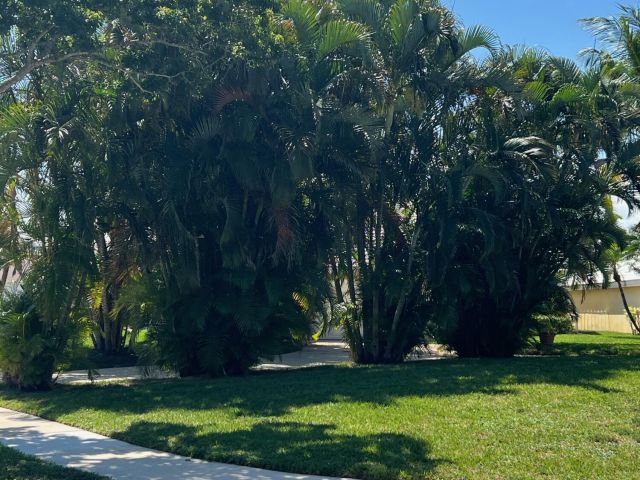 Home for sale at 2387 Oak Tree Lane - photo 6721119