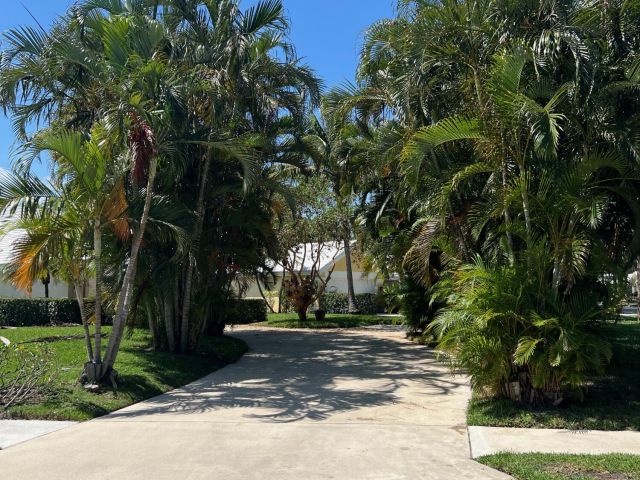 Home for sale at 2387 Oak Tree Lane - photo 6721121