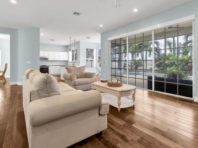 Home for sale at 1219 Avondale Lane - photo 6722121