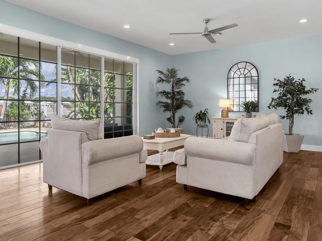 Home for sale at 1219 Avondale Lane - photo 6722123