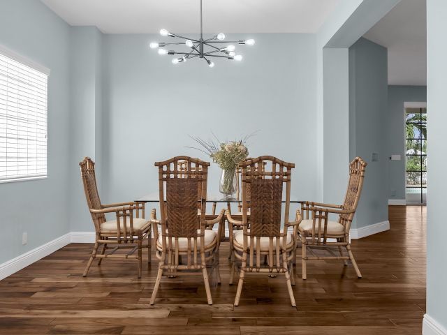 Home for sale at 1219 Avondale Lane - photo 6722126