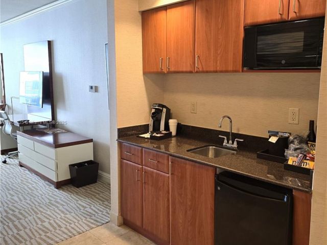 condo for sale in Sunny Isles Beach - 18001 Collins Ave 1608 - MondialRealty