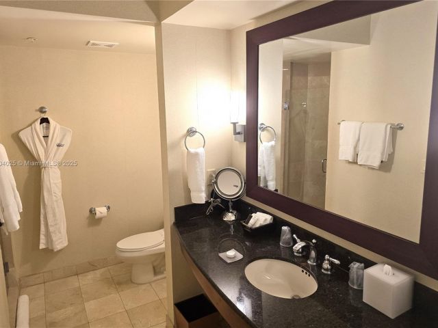 condo for sale in Sunny Isles Beach - 18001 Collins Ave 1608 - MondialRealty