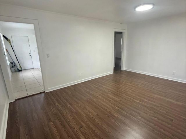 Home for rent at 33 SW 12th Avenue - photo 6919170