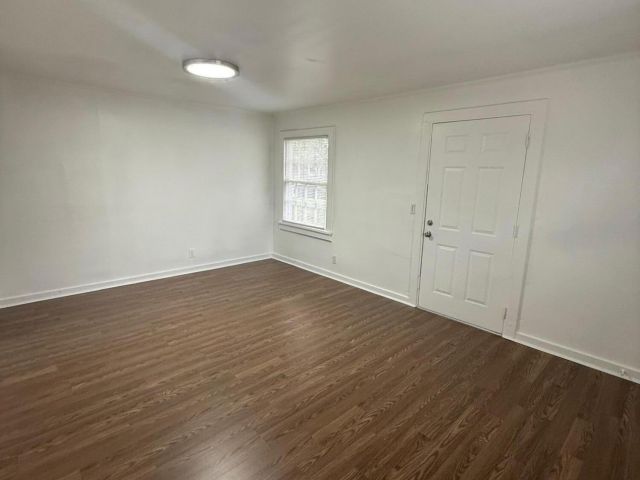 Home for rent at 33 SW 12th Avenue - photo 6919171