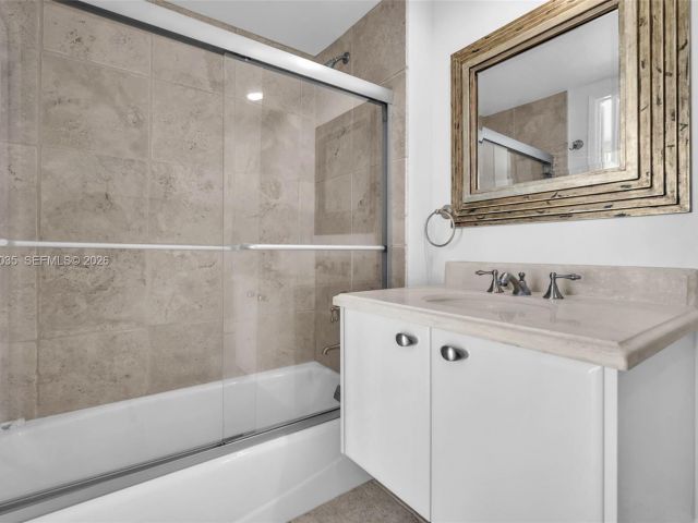 Apartment for sale  Unit #2703 - photo 6723259