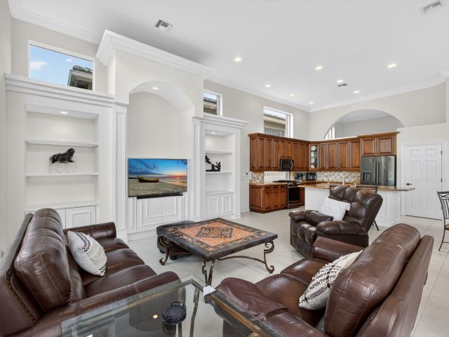 Home for sale at 7510 Blue Heron Way - photo 6723764