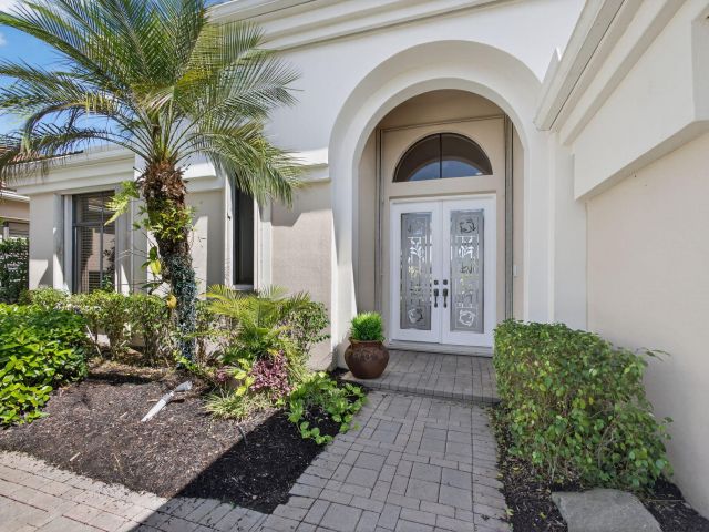 Home for sale at 7510 Blue Heron Way - photo 6723777