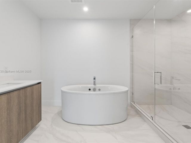 Apartment for sale  Unit #501 - photo 6724025