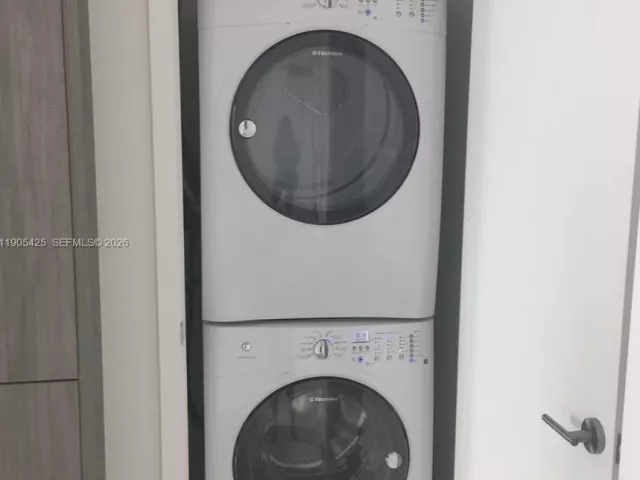 Apartment for sale  Unit #906 - photo 6724604