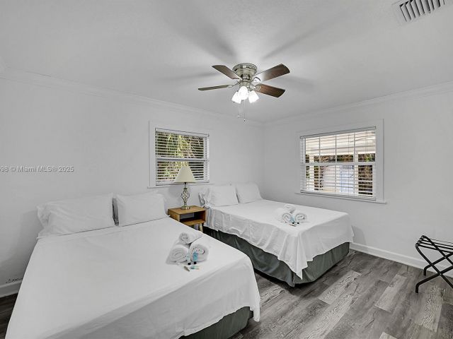 2-bedroom home for sale in West Palm Beach - 422 49th St - MondialRealty