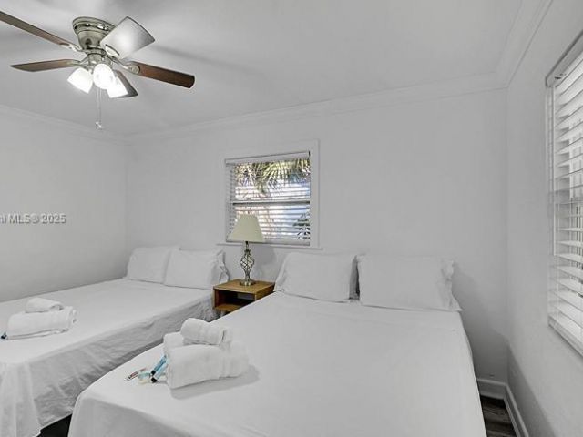 2-bedroom home for sale in West Palm Beach - 422 49th St - MondialRealty