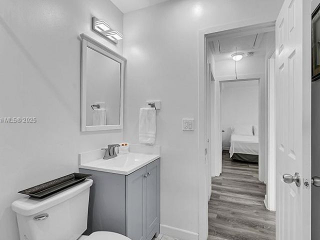 2-bedroom home for sale in West Palm Beach - 422 49th St - MondialRealty