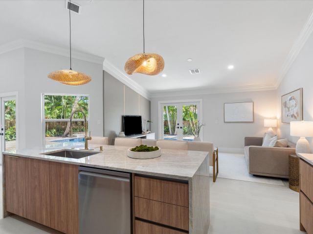 Home for sale at 1132 NE 3rd Avenue - photo 6748765