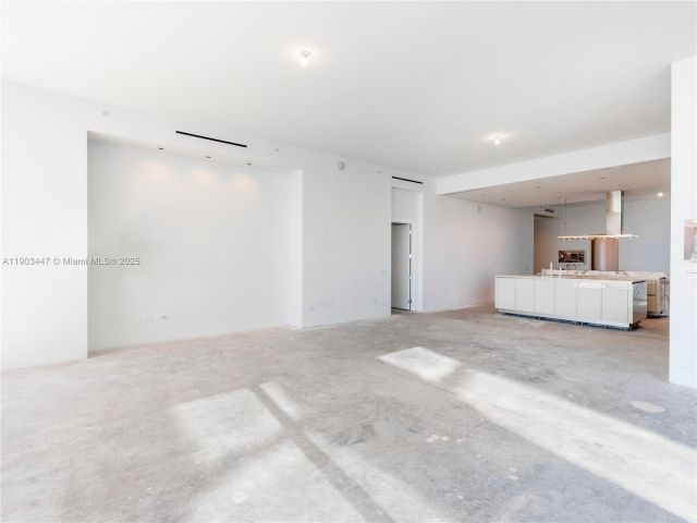 Apartment for sale  Unit #1501 - photo 6746506