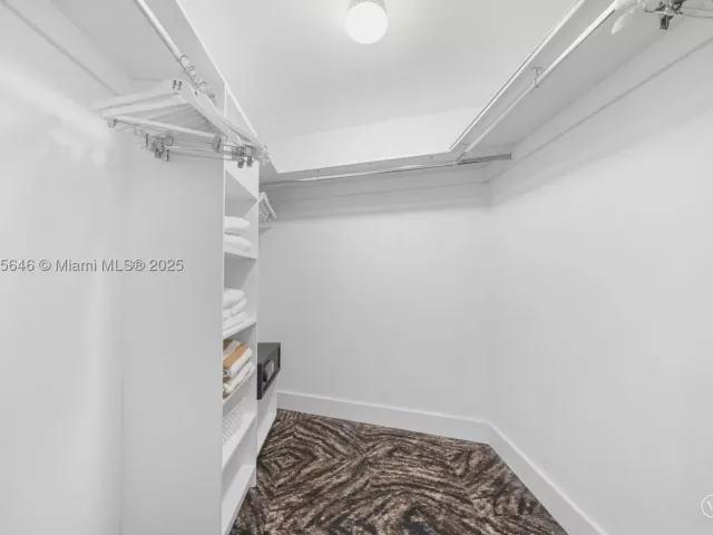 3-bedroom condo for sale in Hollywood - 4111 S Ocean Dr 1001 - MondialRealty