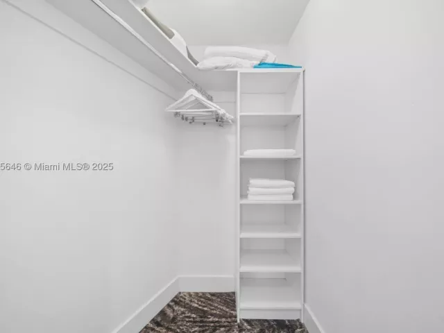 3-bedroom condo for sale in Hollywood - 4111 S Ocean Dr 1001 - MondialRealty