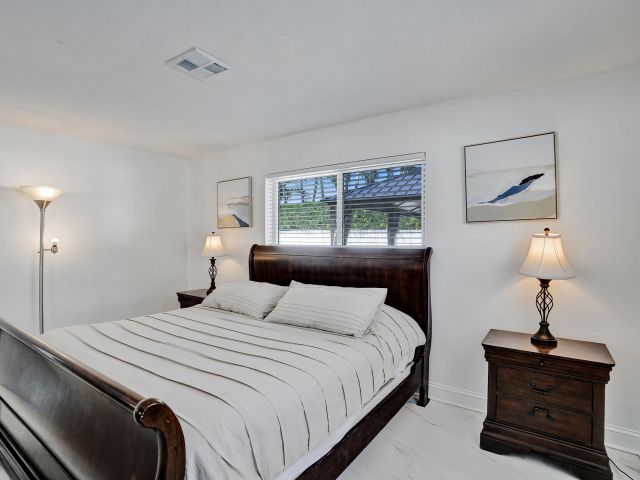 Home for rent at 1633 SE 5th Ct Court - photo 6750962