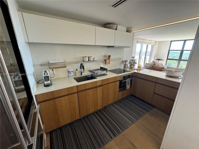 Apartment for rent  Unit #D608 - photo 6725370