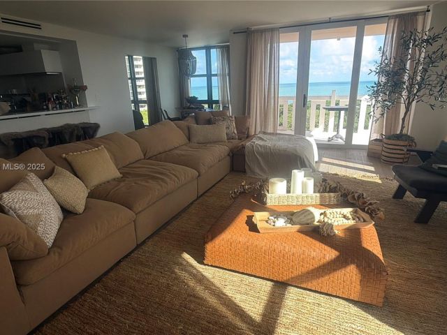 Apartment for rent  Unit #D608 - photo 6725378