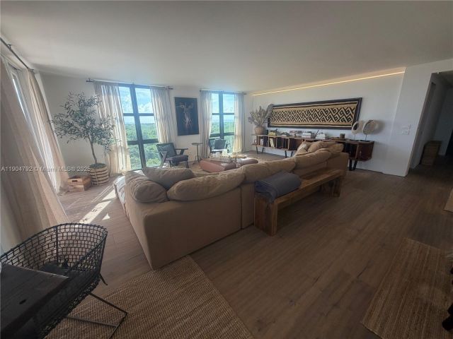 Apartment for rent  Unit #D608 - photo 6725383