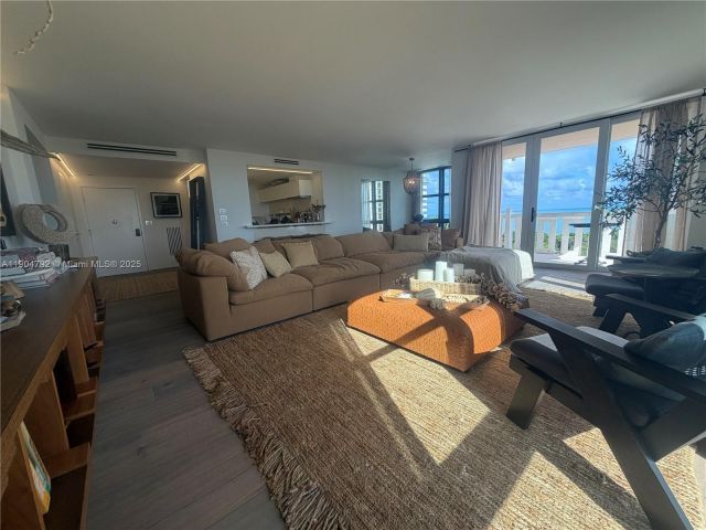 Apartment for rent  Unit #D608 - photo 6725385